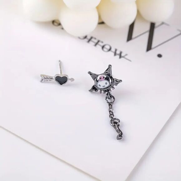 Sanrio Hello Kitty Kuromi Earrings Devil tail and arrow heart - Picture 2 of 3